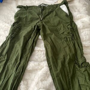 Dark green women’s cargo pants